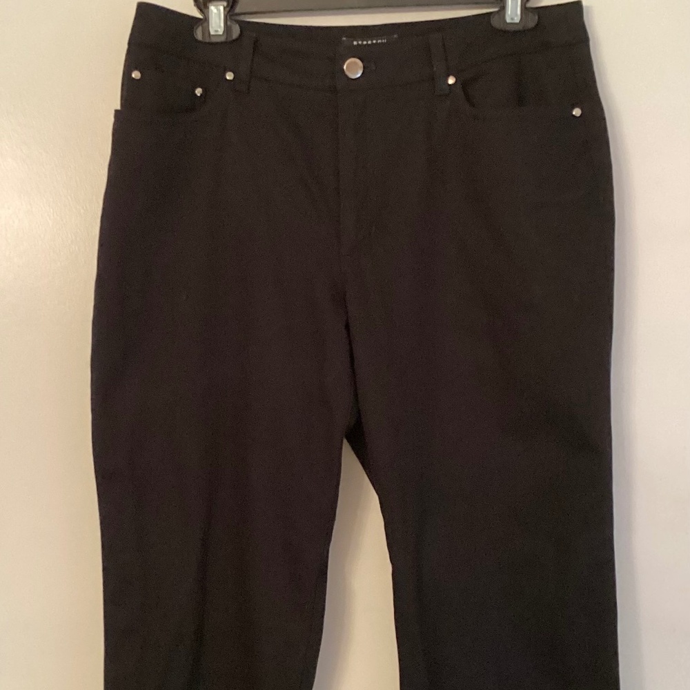 JONES NEW YORK STRETCH EASY CARE ANKLE PANTS…Black size 8